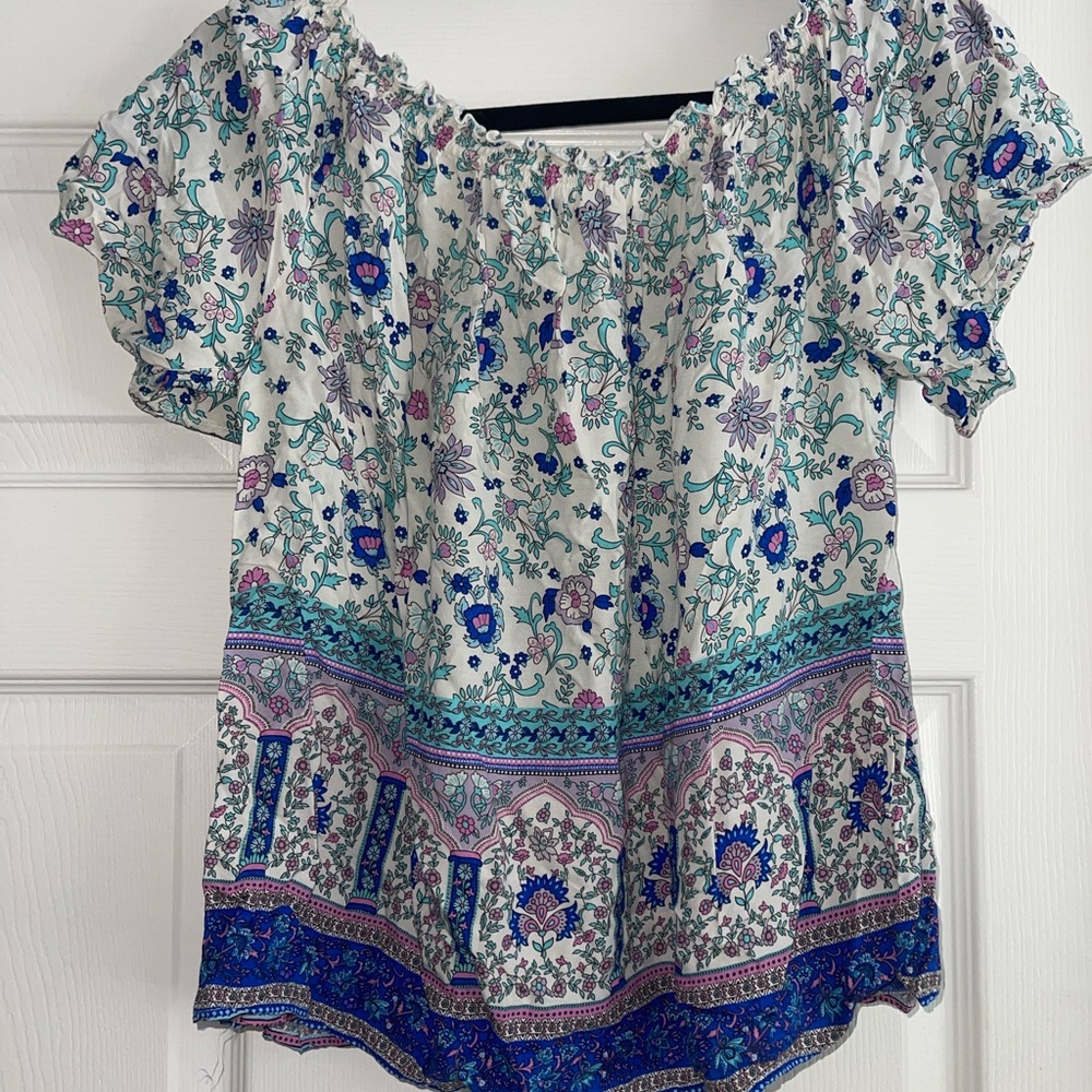 Floral Print Women's Top - Picture 3 of 8